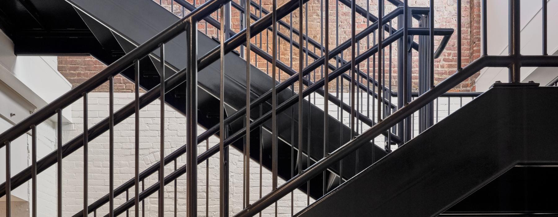 a metal railing with a railing